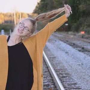 Meet your Posher, Haley